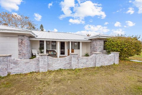 Property photo of 301 Nw Prima Vista Boulevard, Port St Lucie, FL 34983