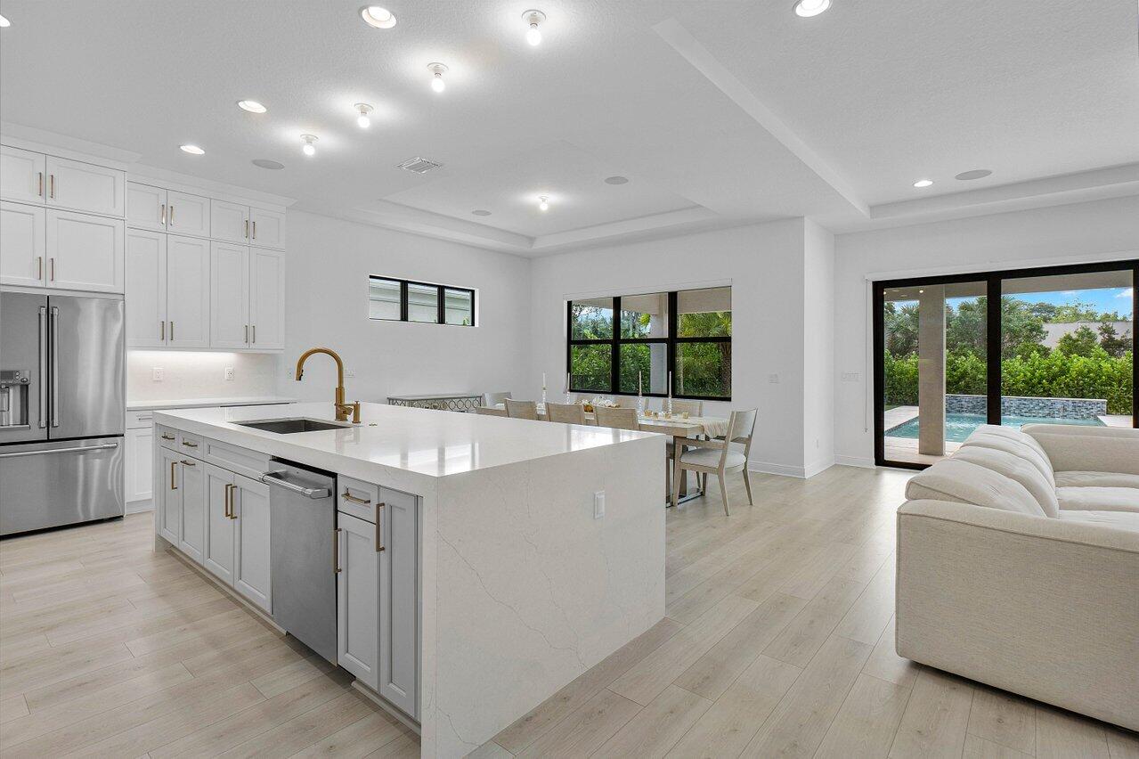13450 Artisan Circle