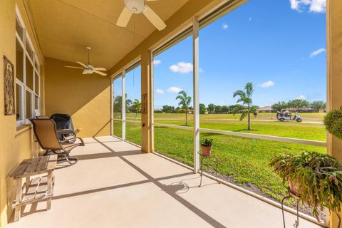 Single Family Residence in Port St Lucie FL 407 Stratford Lane Ln 28.jpg