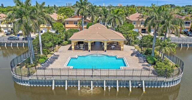 3255 Scarletta Drive