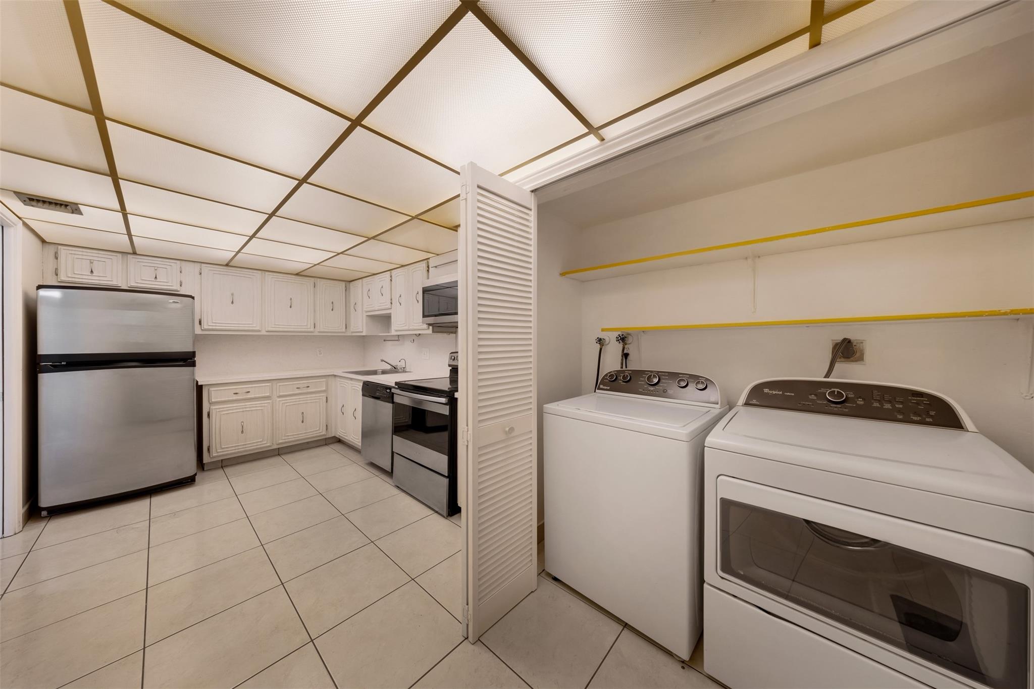 No 2 Palm-Aire Country Cl - Residential Lease