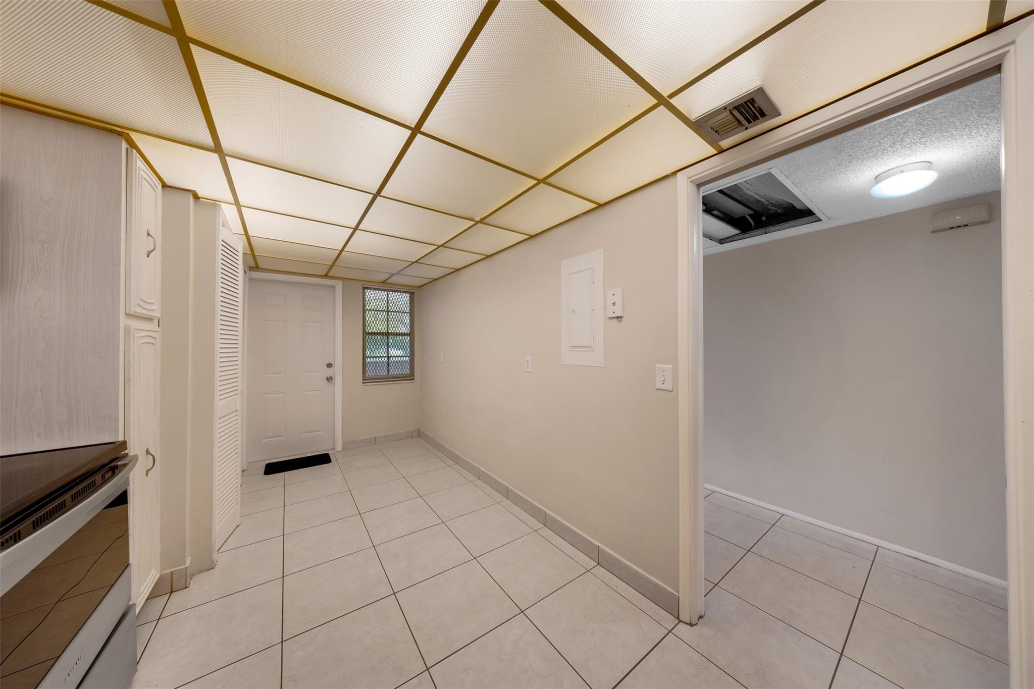 No 2 Palm-Aire Country Cl - Residential Lease