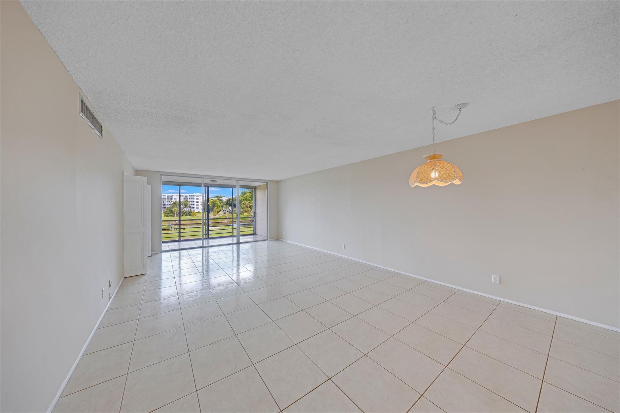 No 2 Palm-Aire Country Cl - Residential Lease