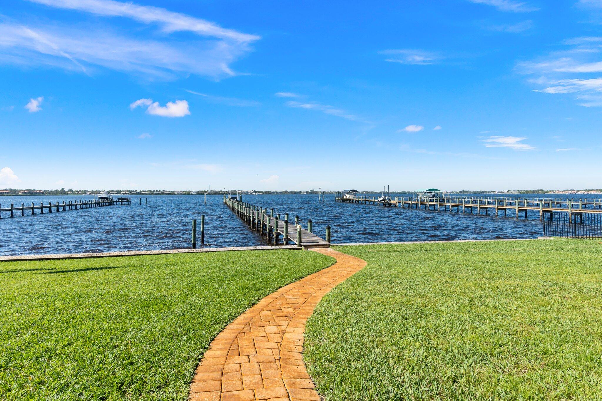 BEAU RIVAGE - Residential