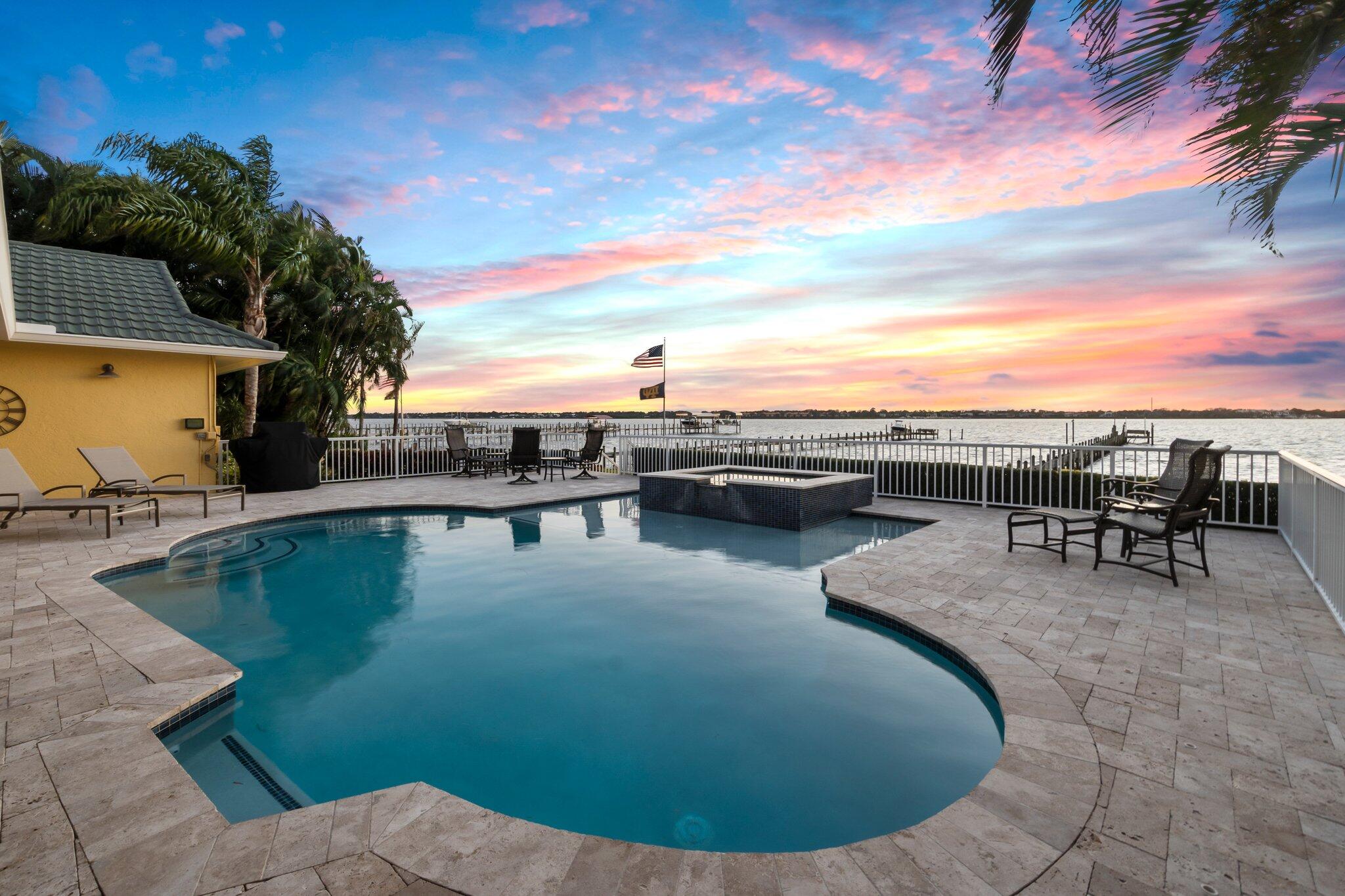 BEAU RIVAGE - Residential