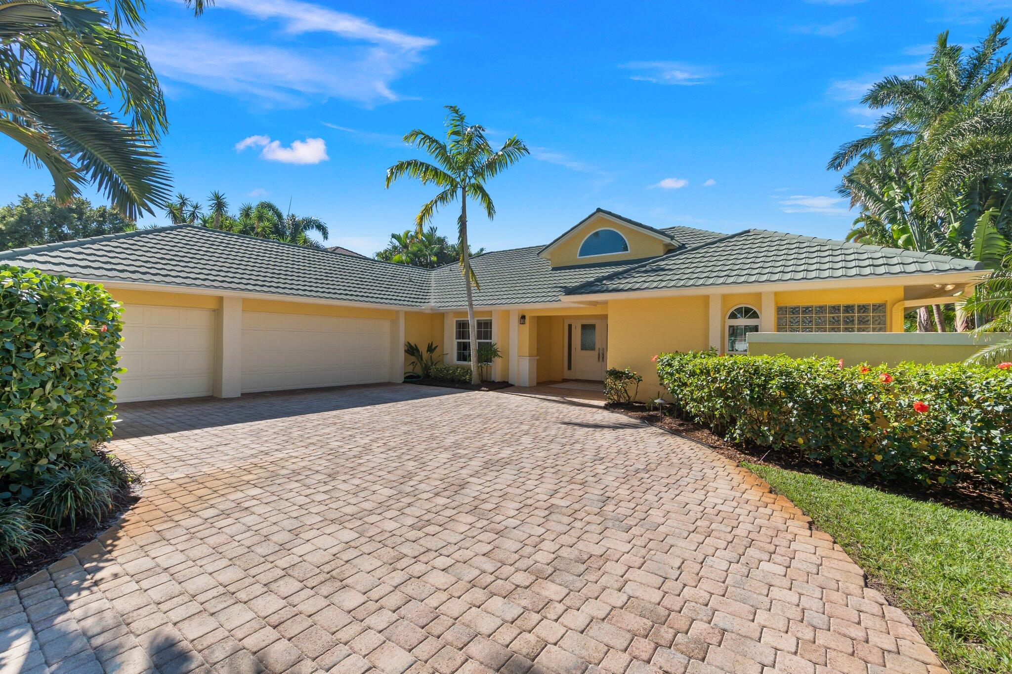 BEAU RIVAGE - Residential