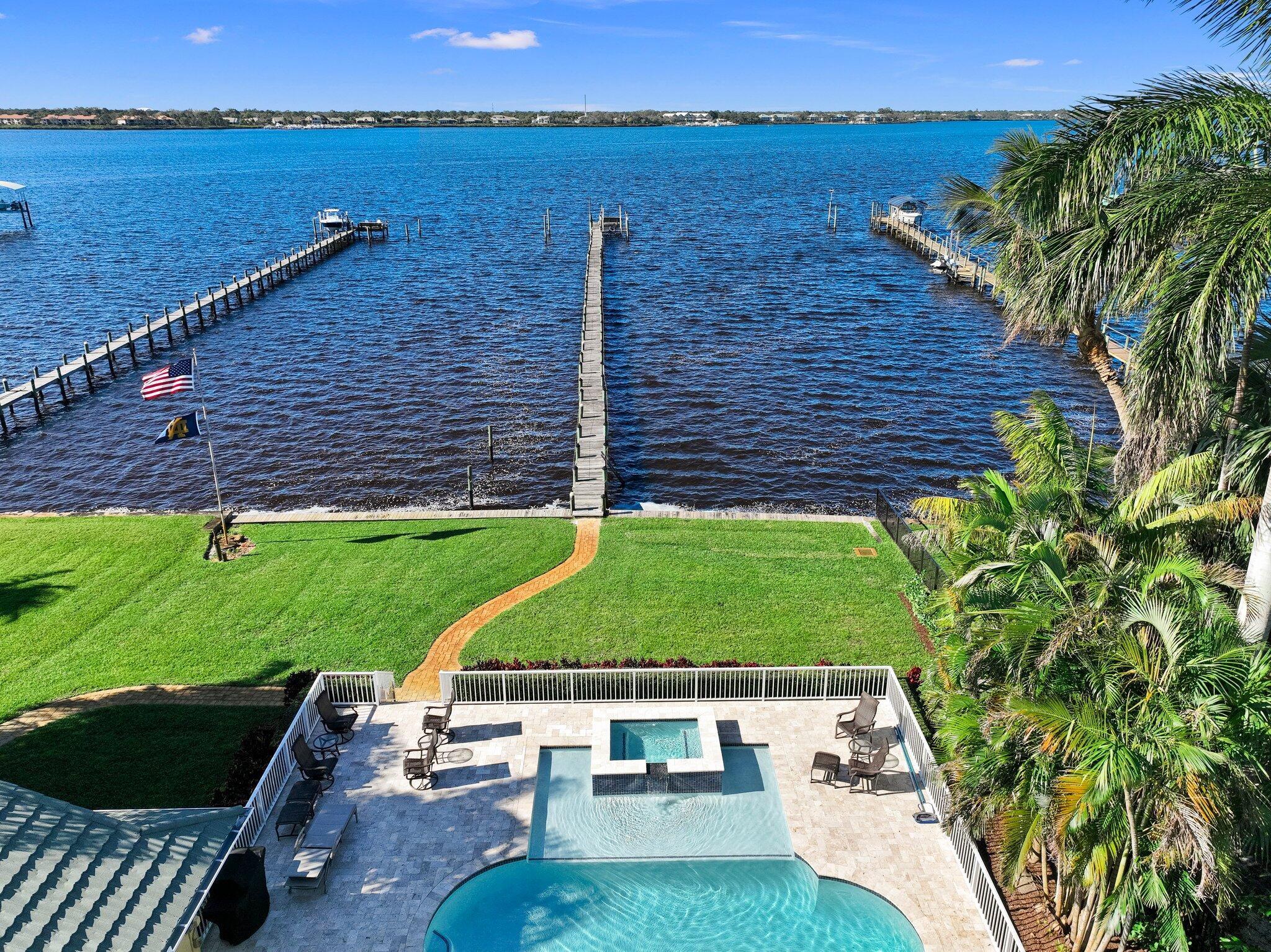 BEAU RIVAGE - Residential