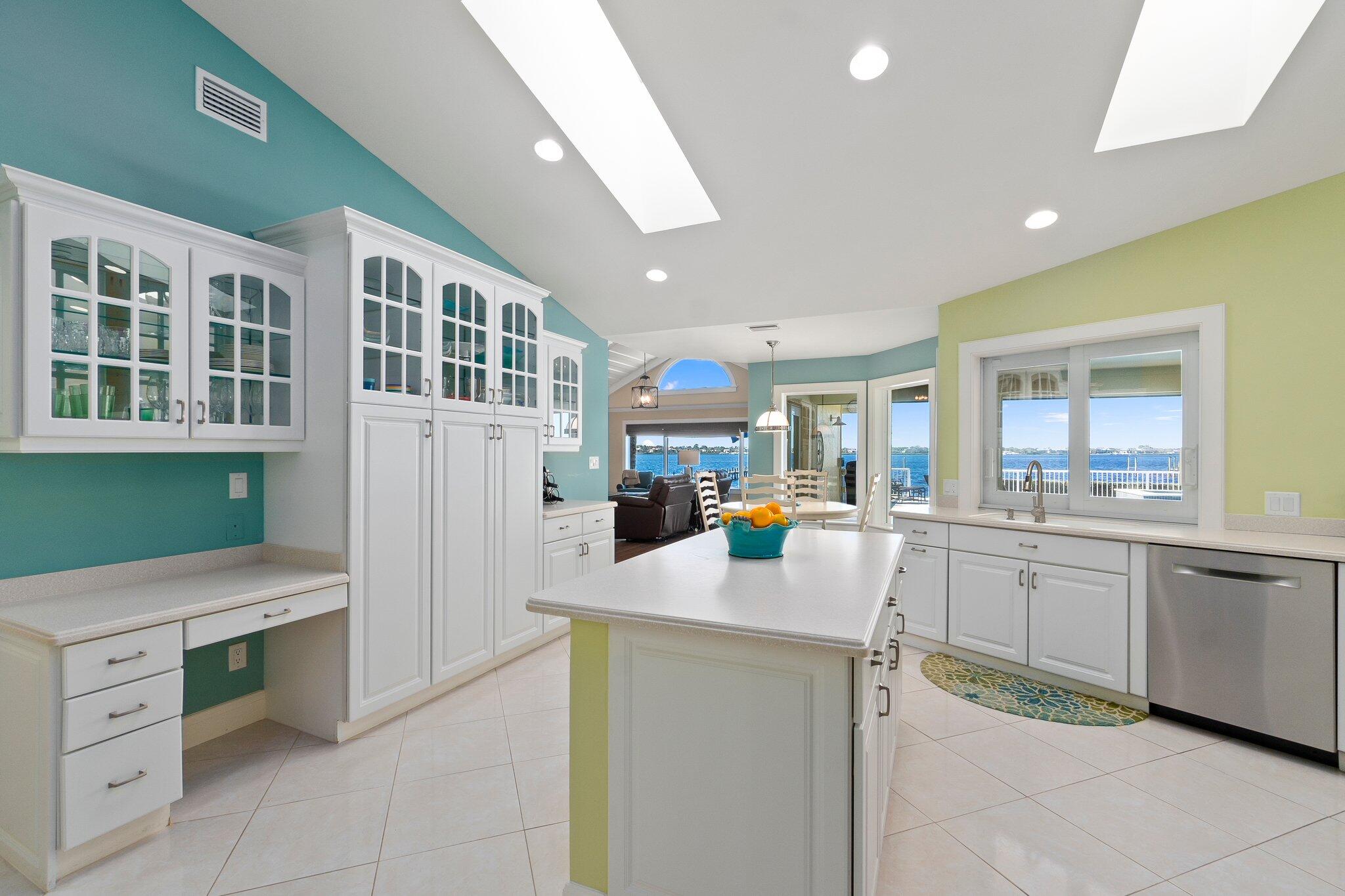 BEAU RIVAGE - Residential