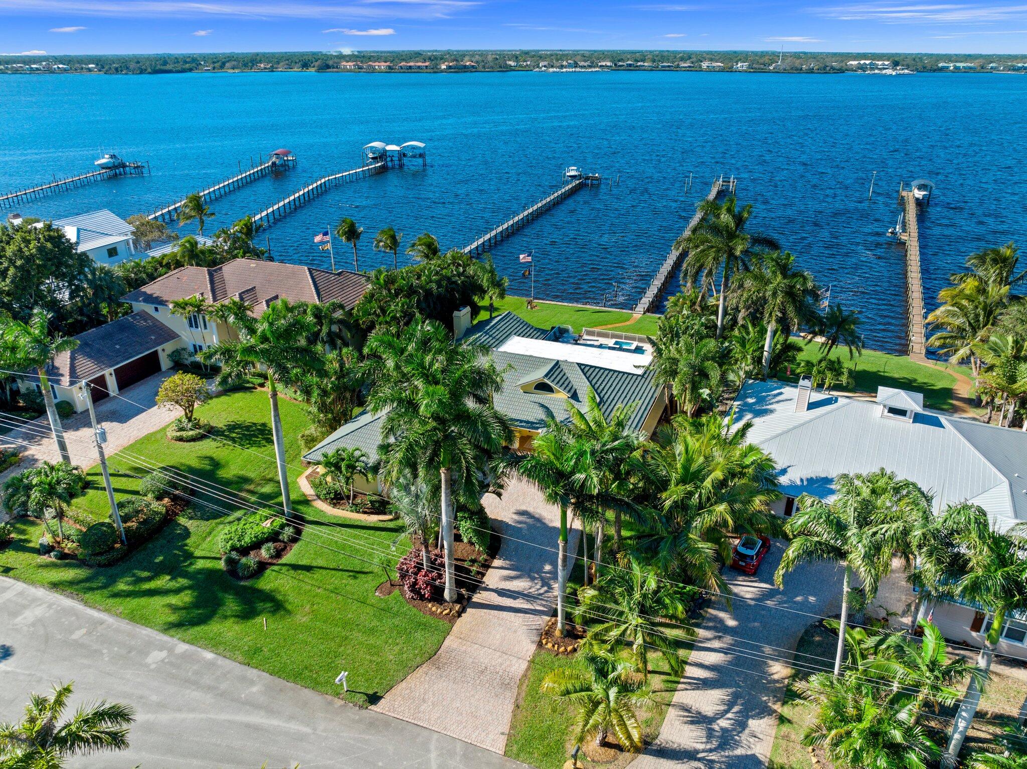 BEAU RIVAGE - Residential