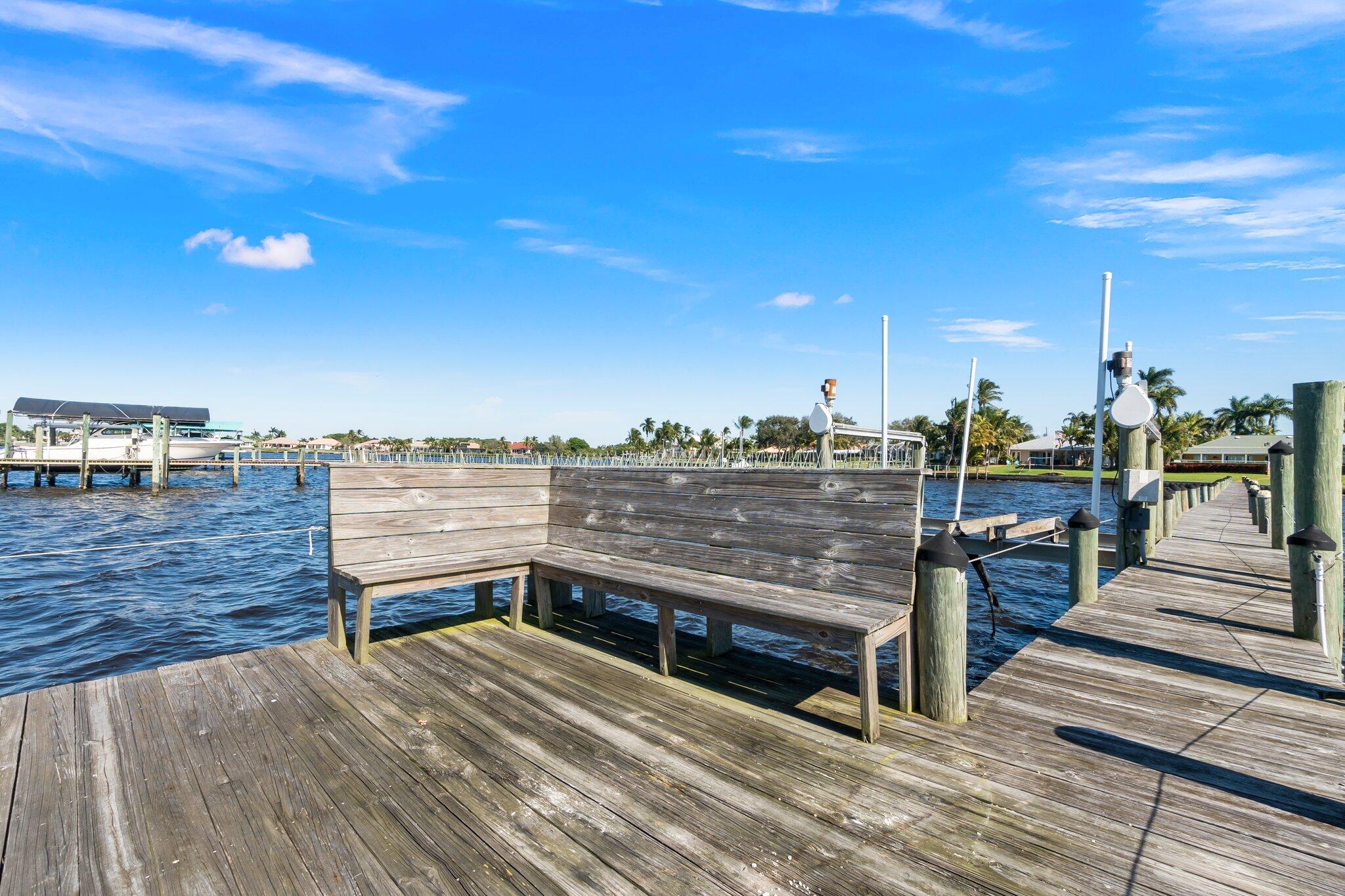 BEAU RIVAGE - Residential