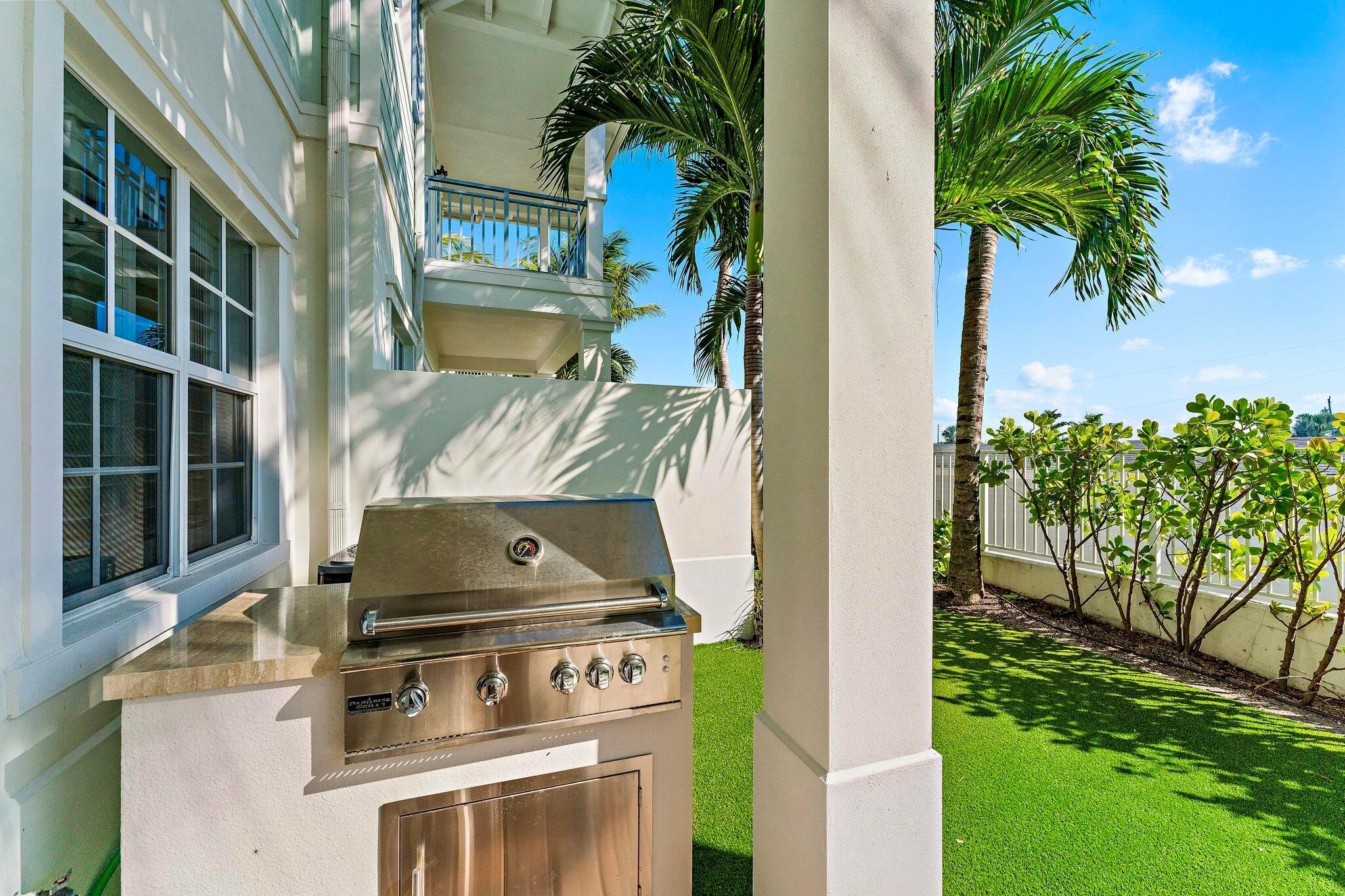 OCEAN BREEZE TOWNHOMES AT - Residential