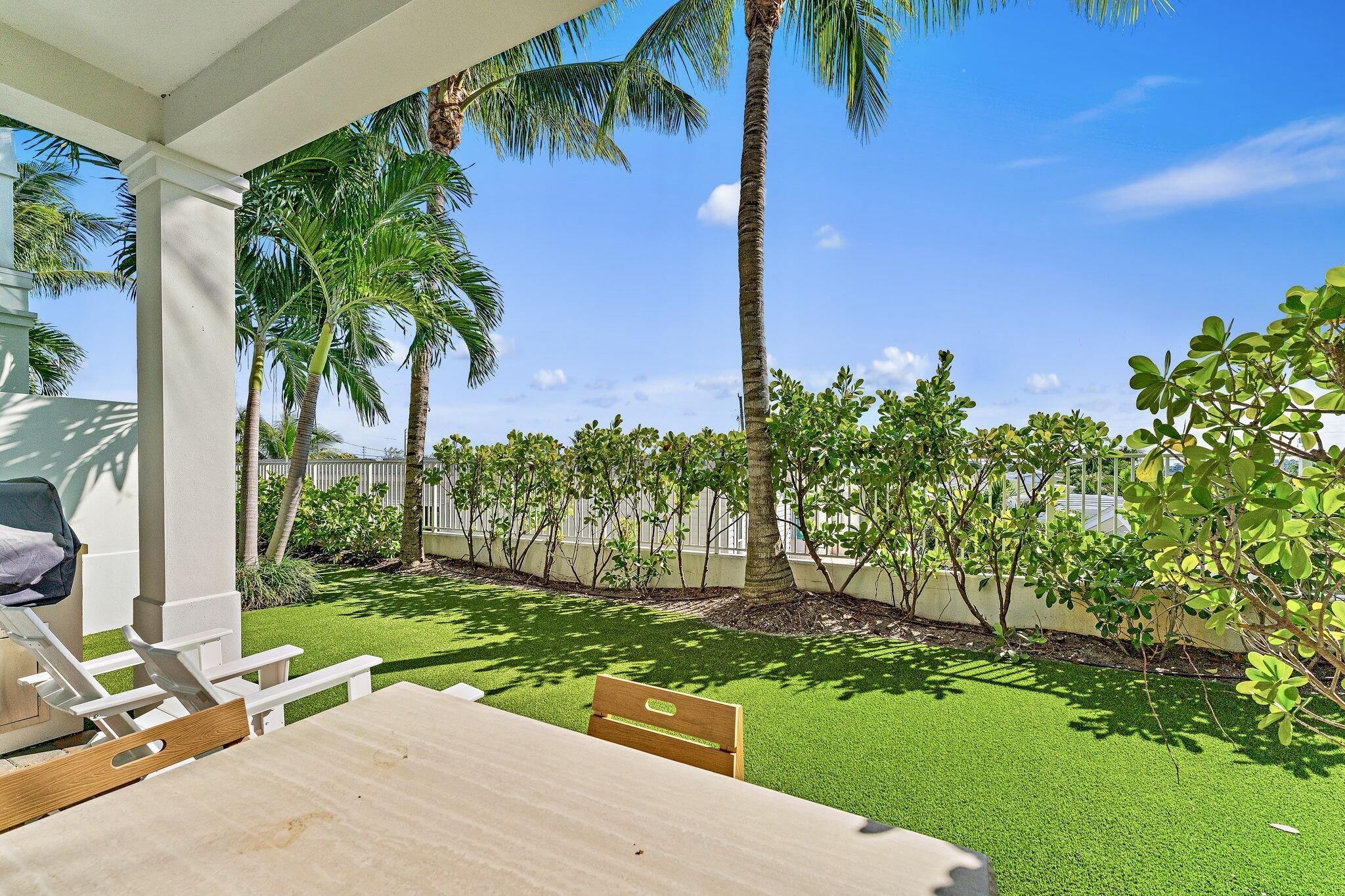 OCEAN BREEZE TOWNHOMES AT JUNO BEACH - Residential