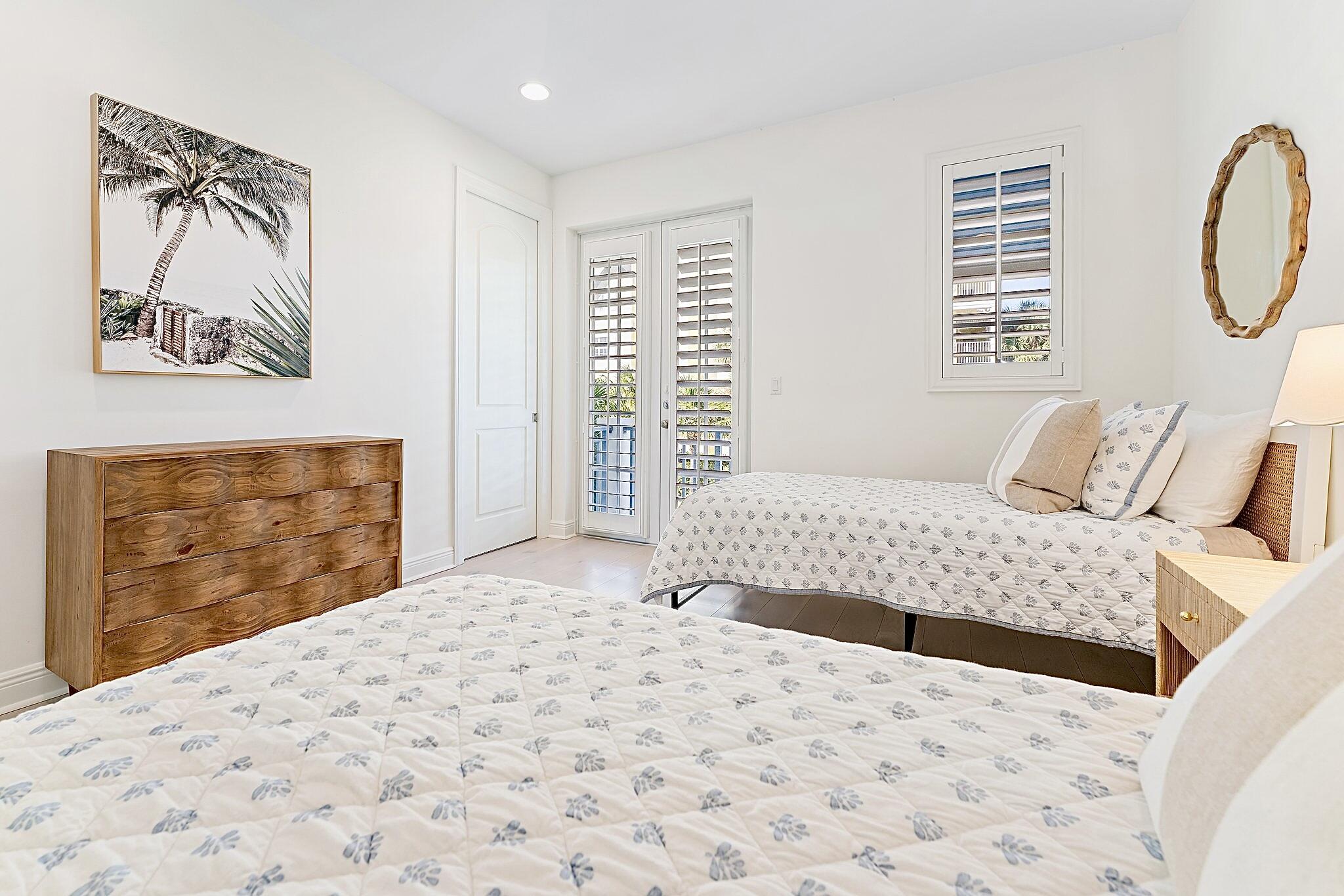 OCEAN BREEZE TOWNHOMES AT JUNO BEACH - Residential