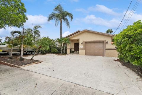 2643 Coolidge St Hollywood FL 33020