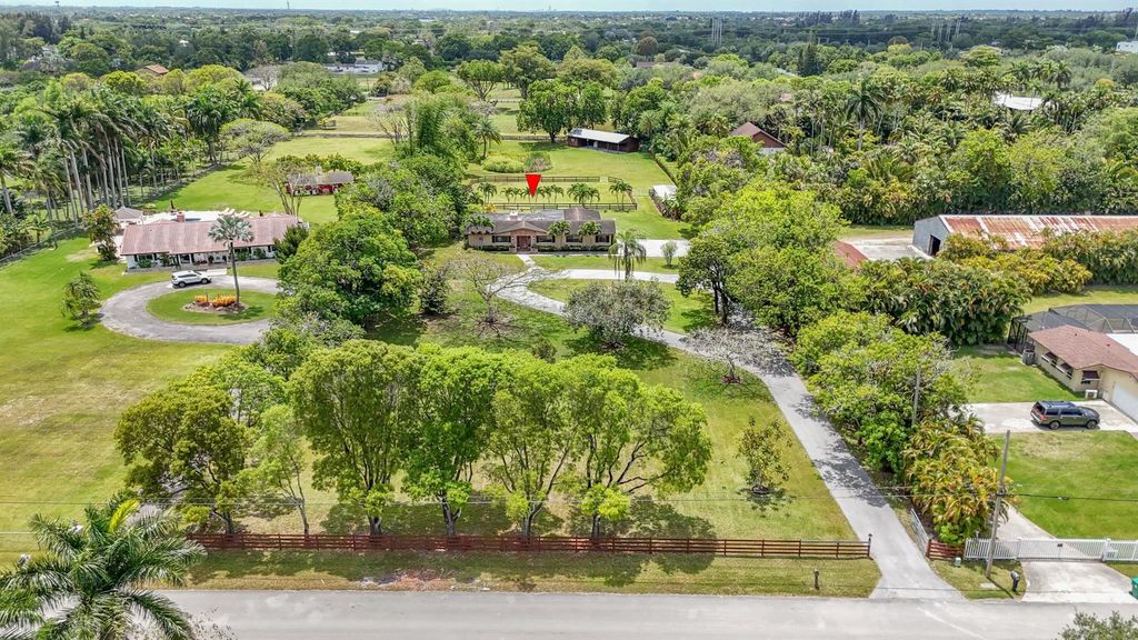 Photo of 17610 SW 61 Court, Southwest Ranches, FL 33331 (MLS # R11085156)