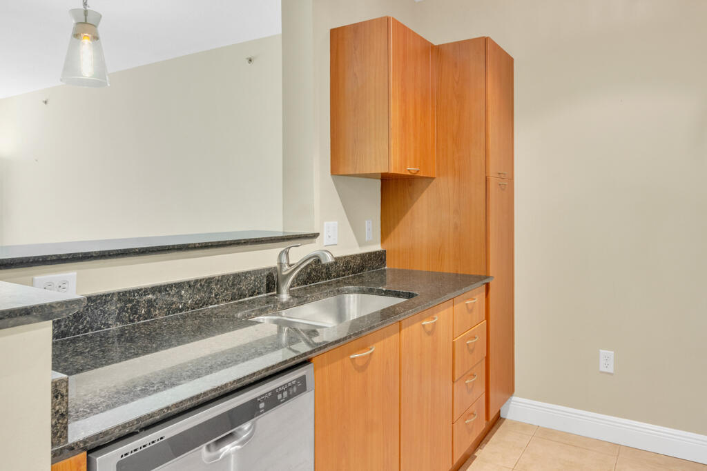 MARINA VILLAGE AT BOYNTON BEACH CONDO - Residential