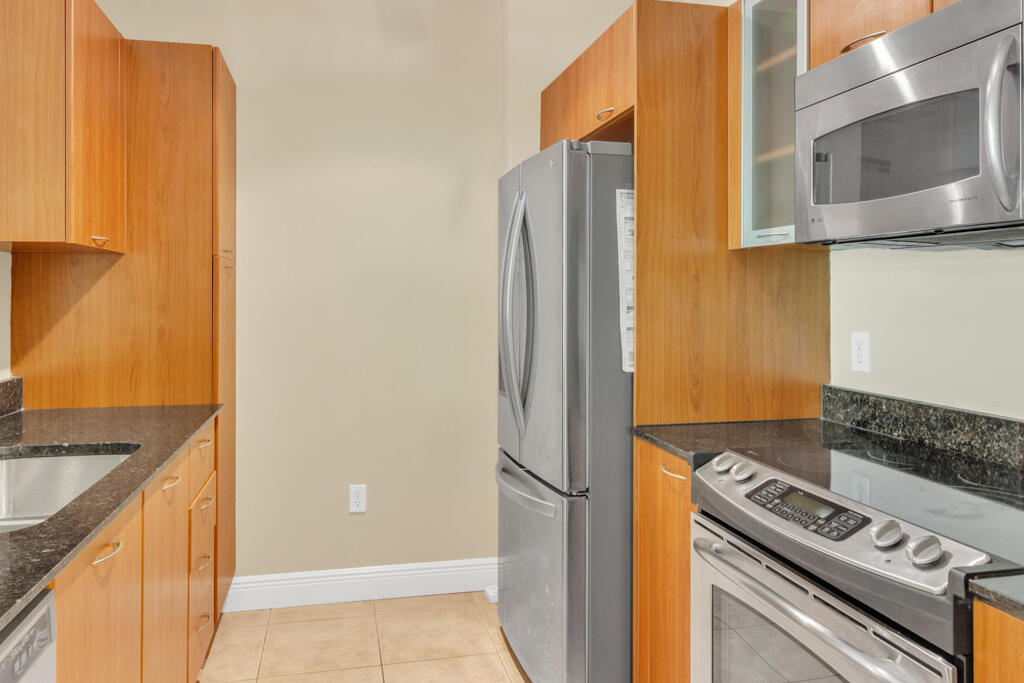 MARINA VILLAGE AT BOYNTON BEACH CONDO - Residential