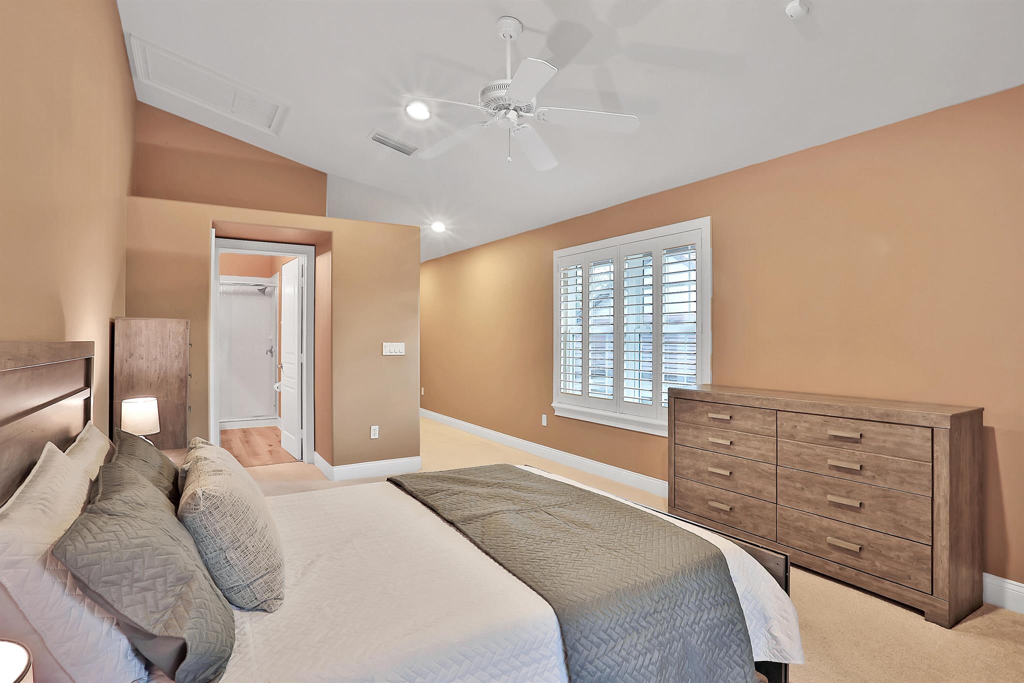 CRESTWOOD ESTATES - Residential