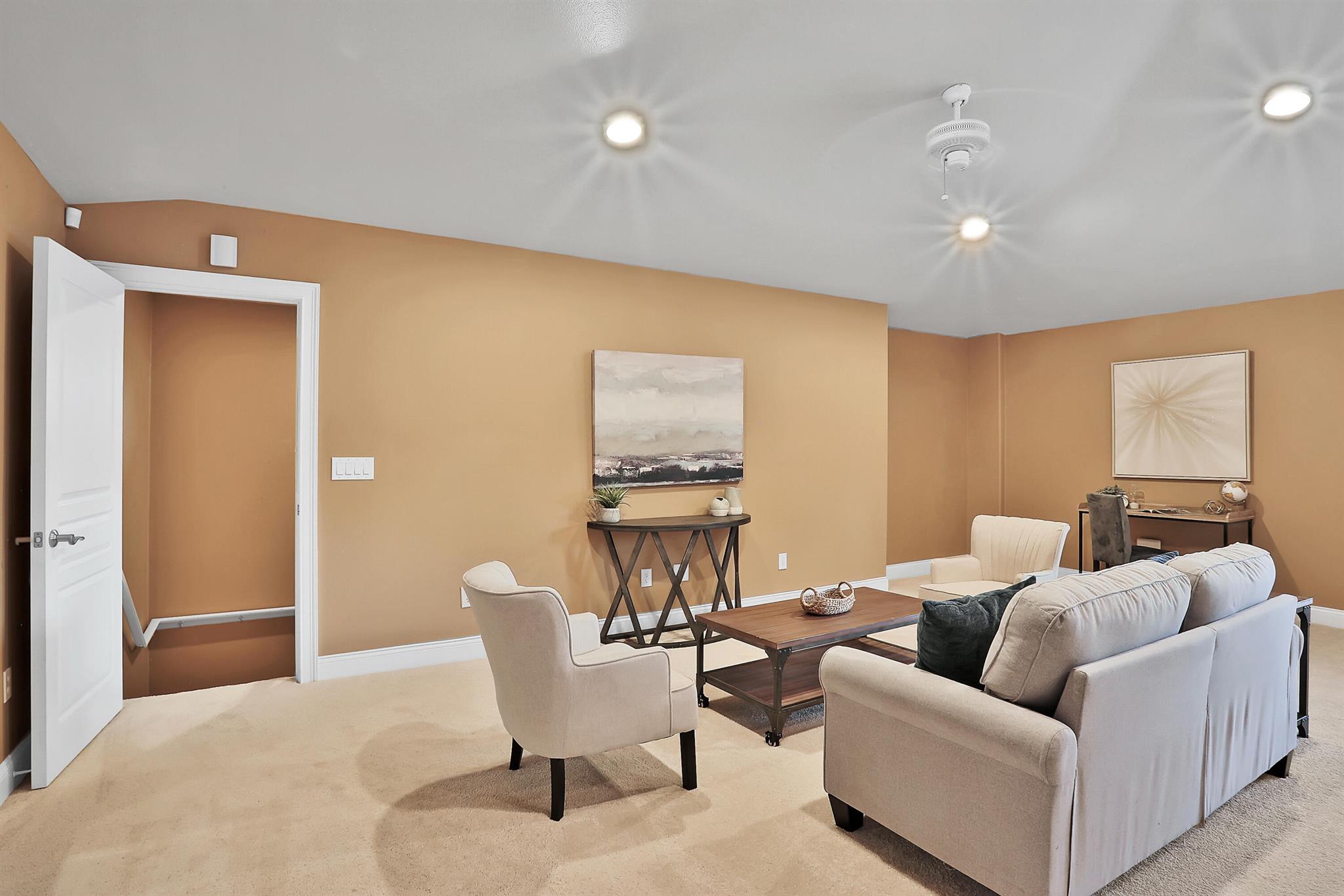 CRESTWOOD ESTATES - Residential