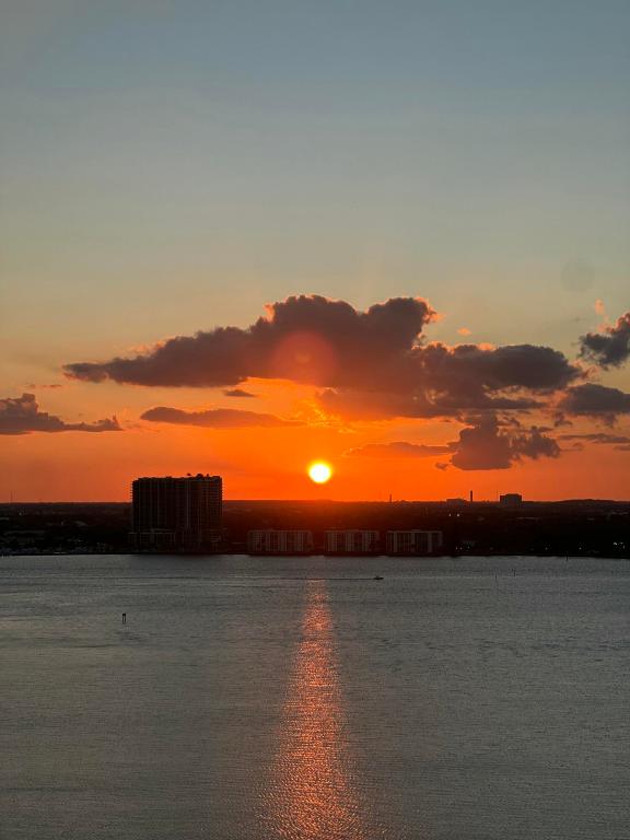 SEAWINDS CONDO - Residential