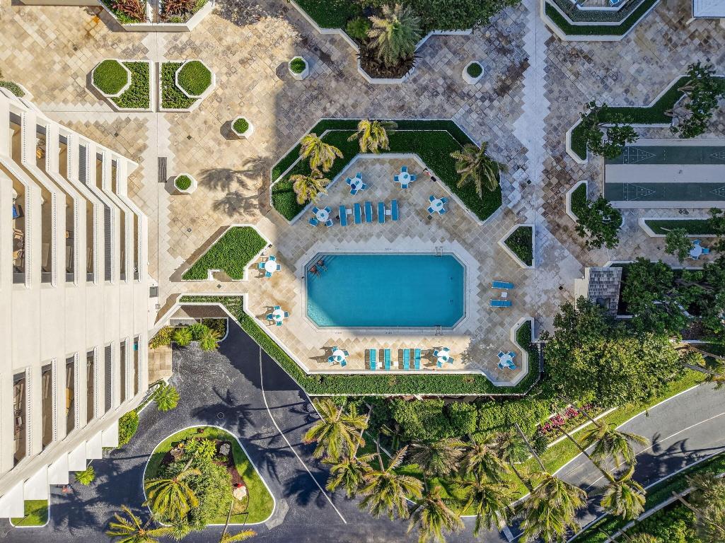 5080 N Ocean Drive 20c