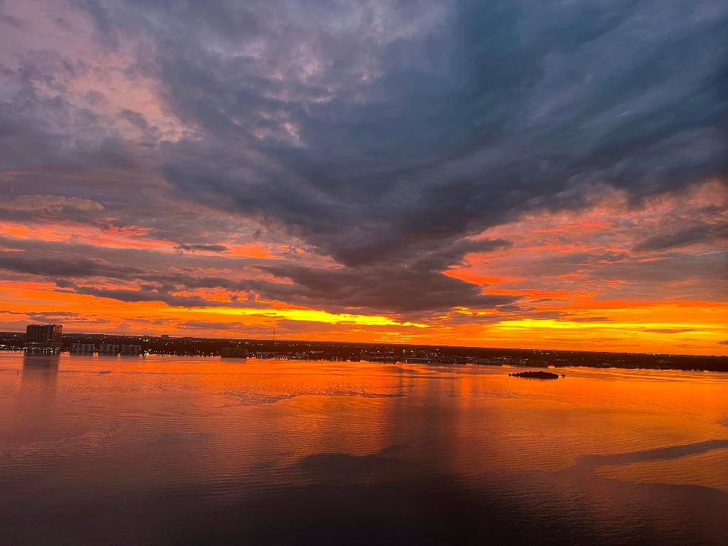 SEAWINDS CONDO - Residential