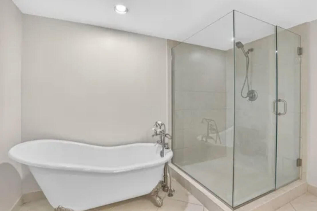 SEAWINDS CONDO - Residential