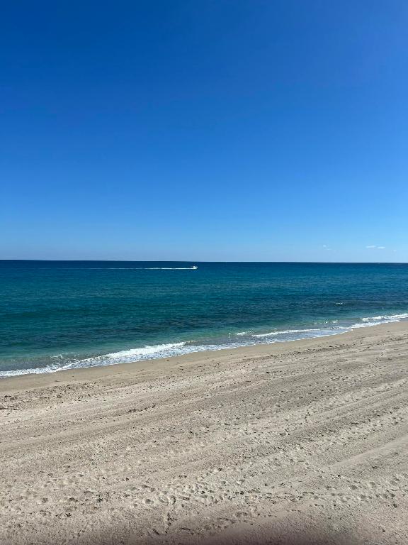 SEAWINDS CONDO - Residential