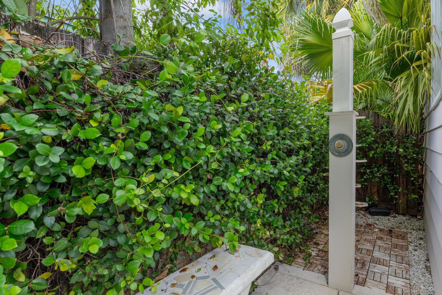 WICKLIFFE PARK ADD TO WPB - Residential Lease