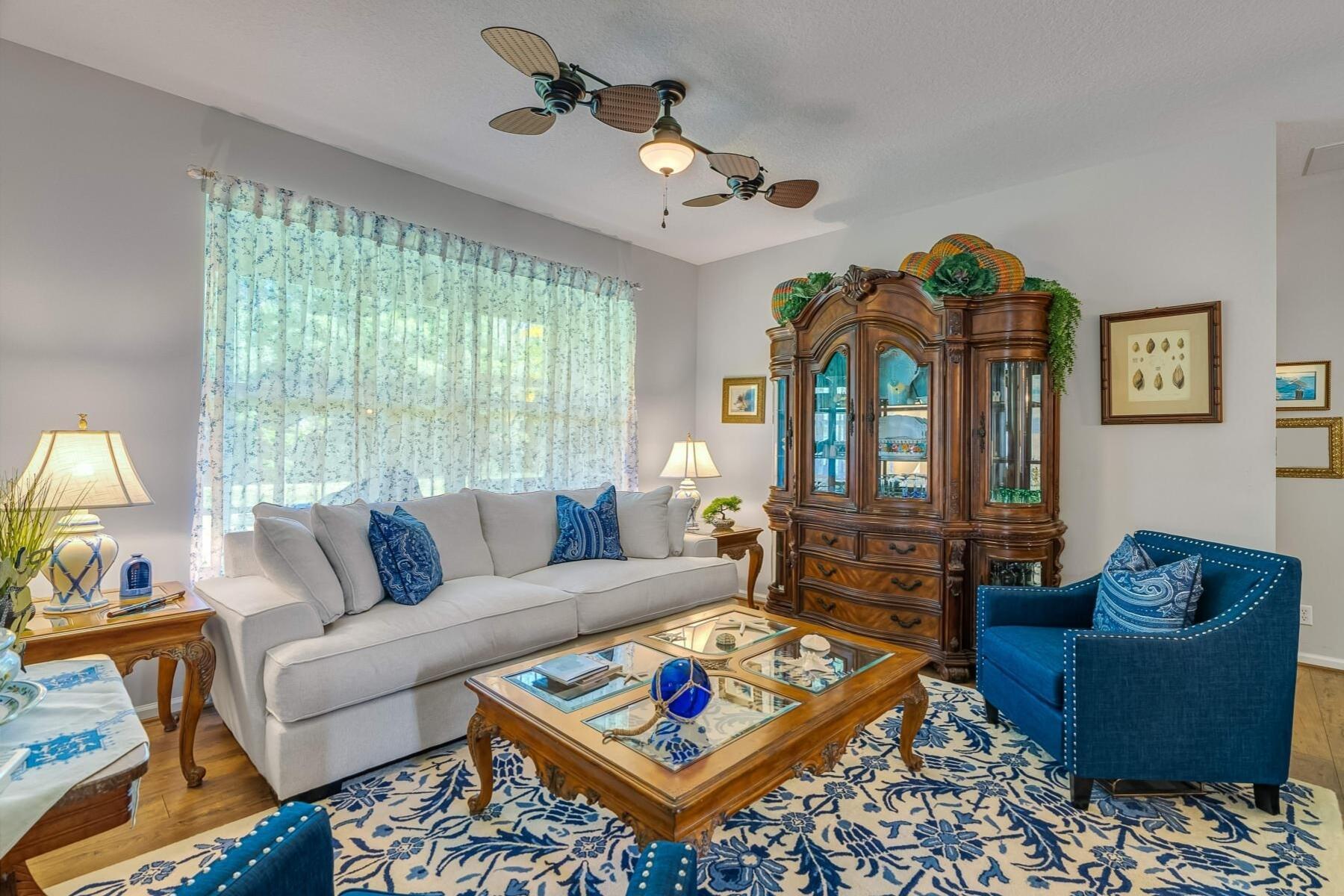 EMERALD ESTATES SUB - Residential