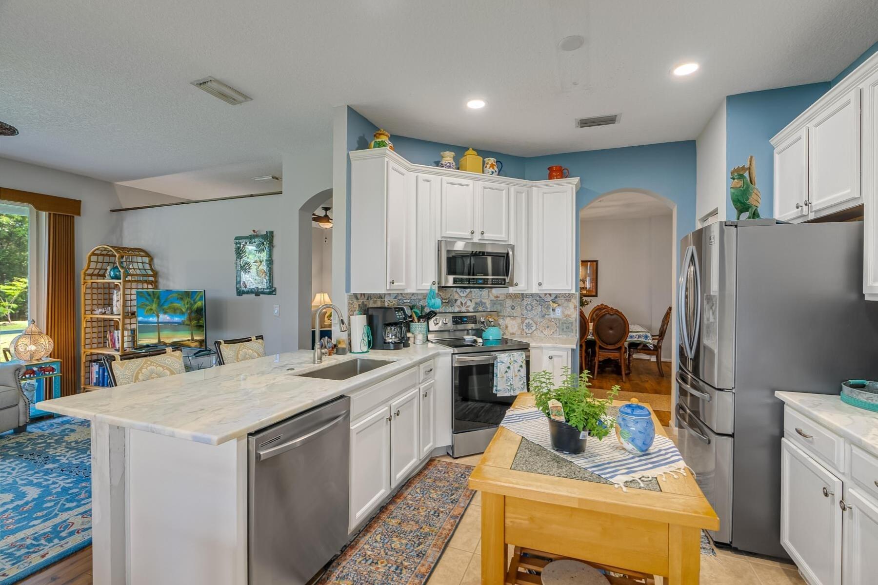 EMERALD ESTATES SUB - Residential