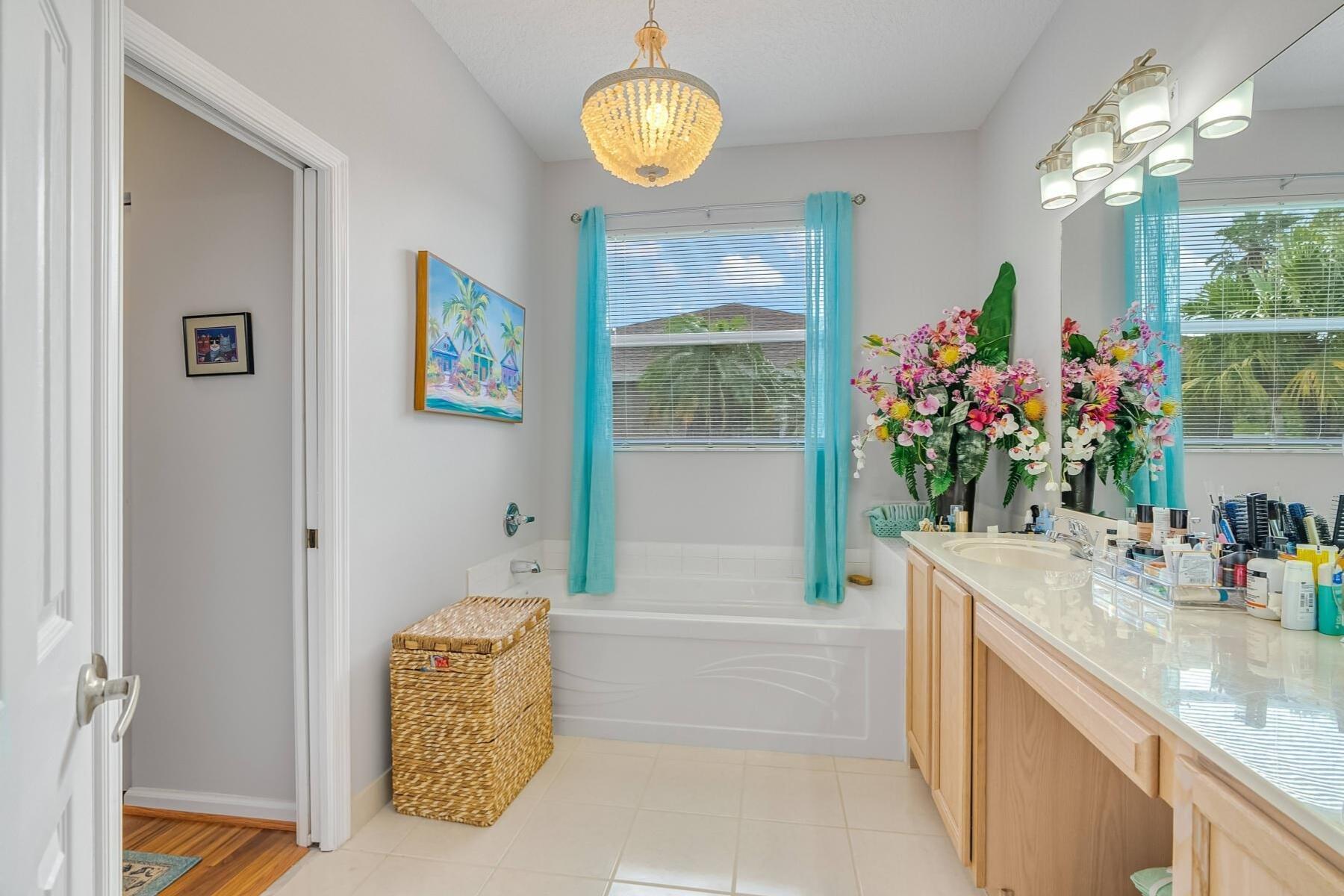 EMERALD ESTATES SUB - Residential