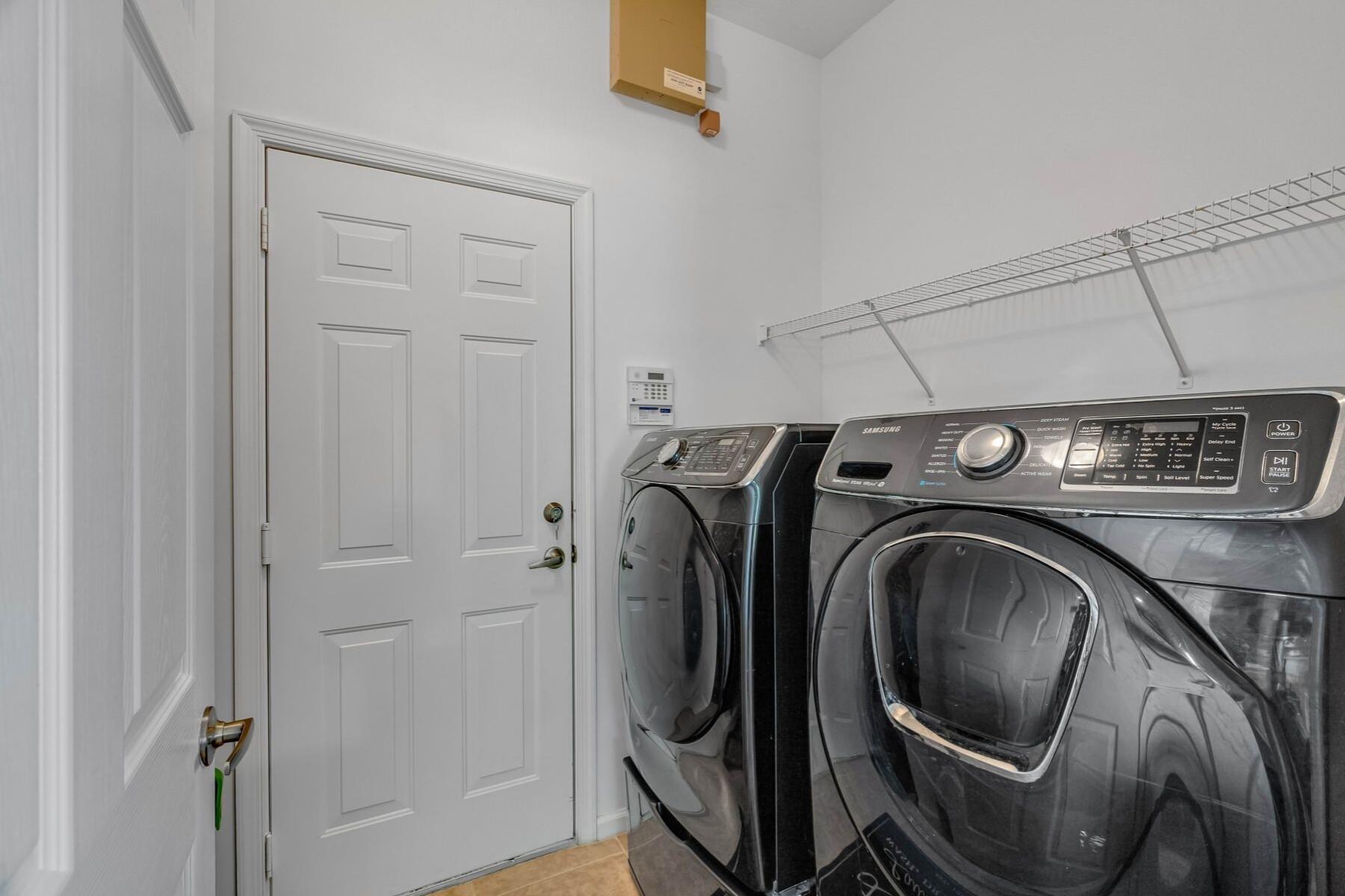 EMERALD ESTATES SUB - Residential