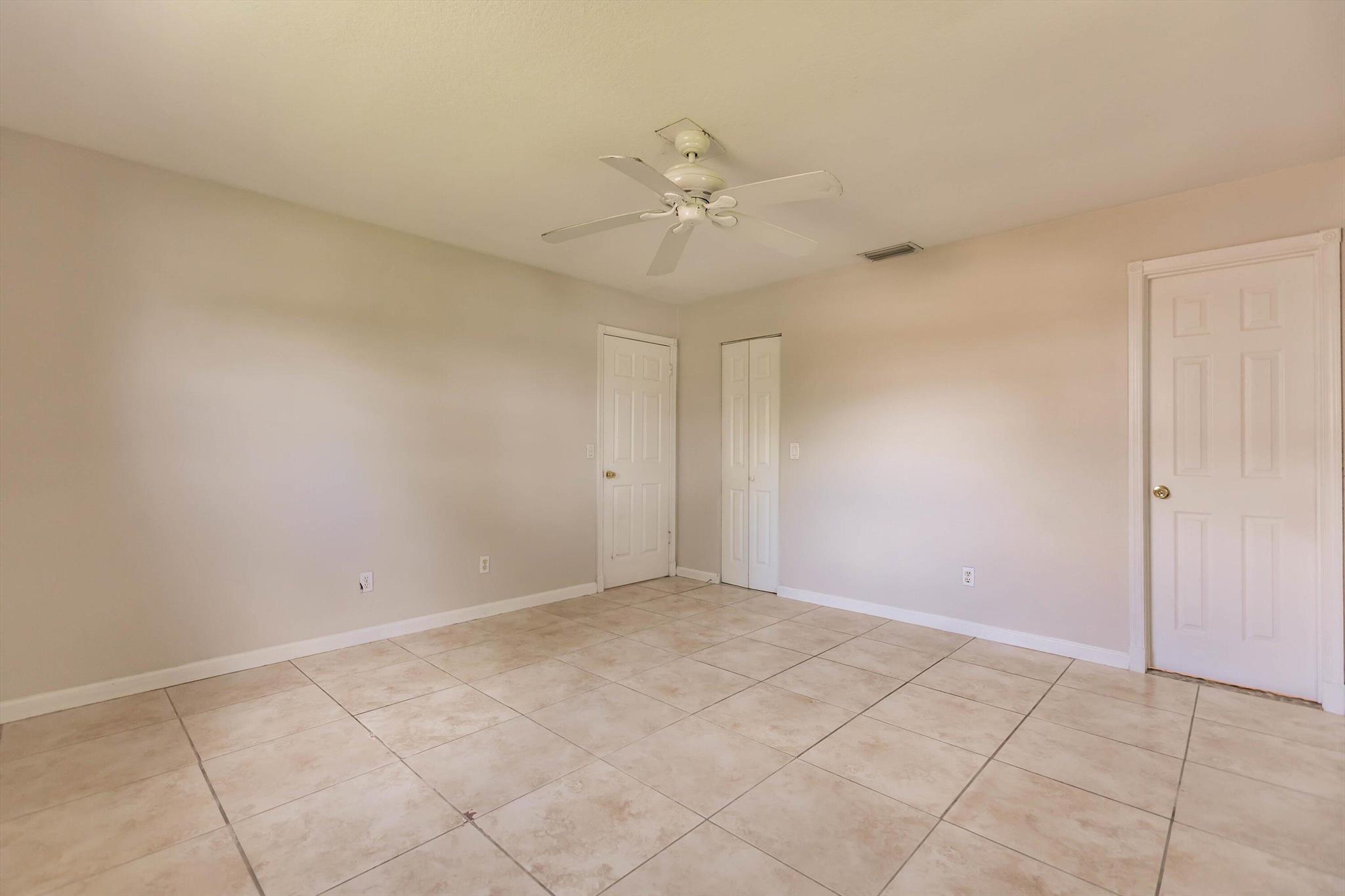 PORT ST LUCIE SECTION 3 - Residential