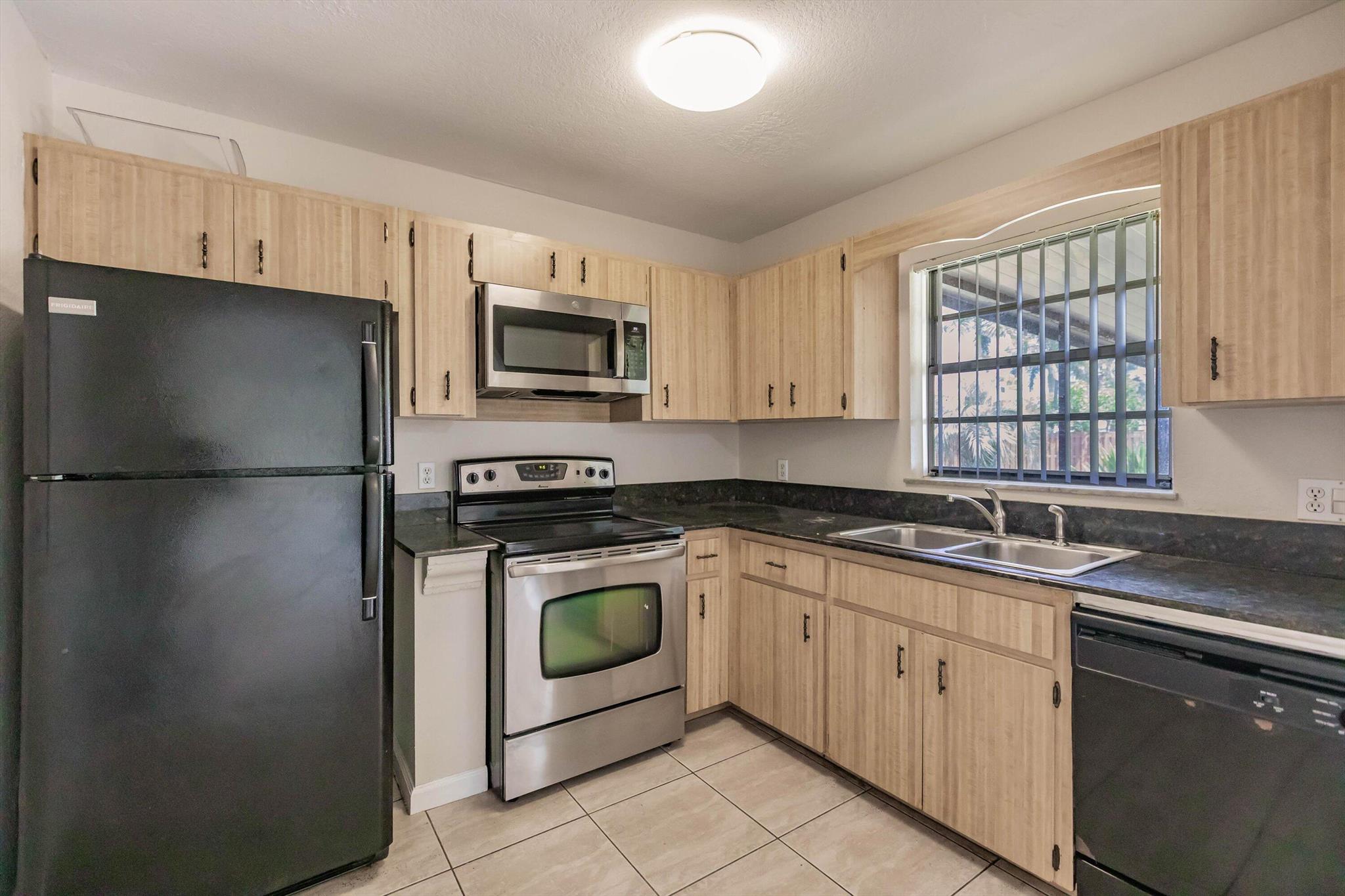 PORT ST LUCIE SECTION 3 - Residential