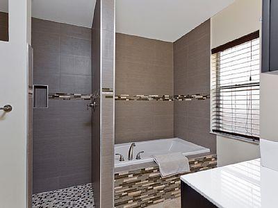 PARKWOOD V - Residential Lease