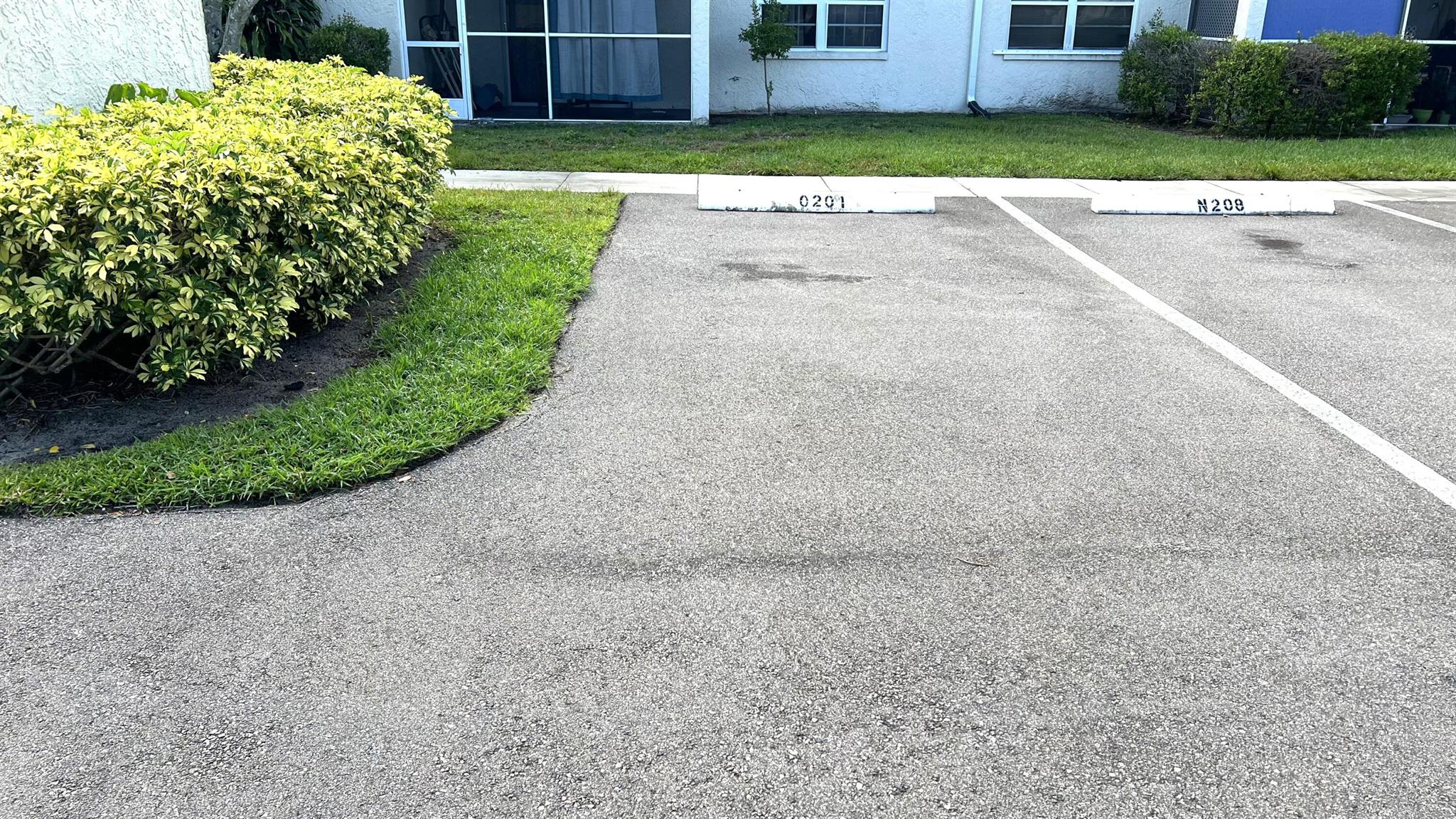 MIDPORT PLACE I, A CONDOM - Residential Lease
