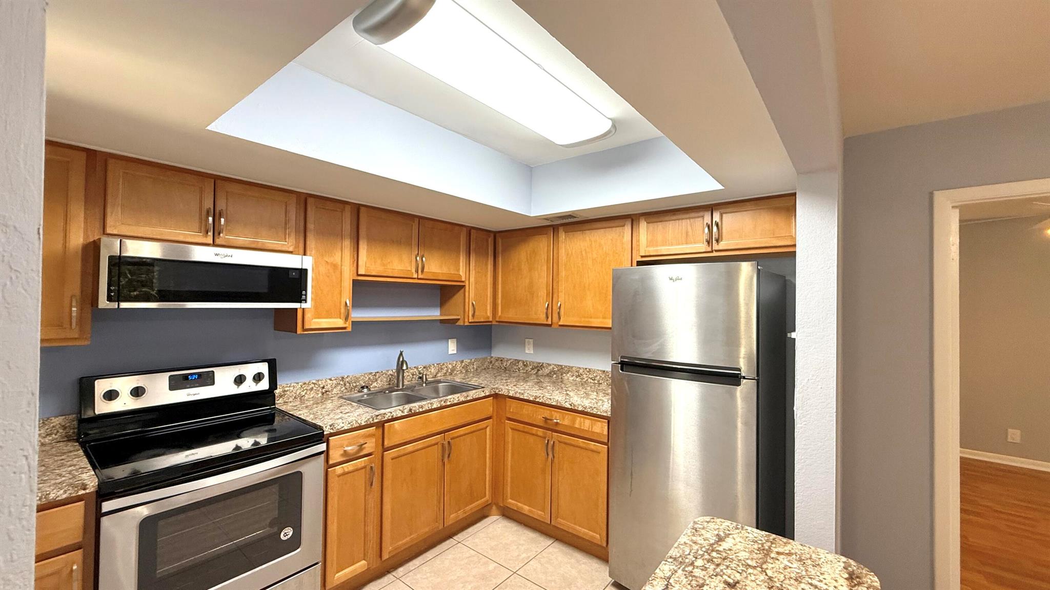 MIDPORT PLACE I, A CONDOM - Residential Lease