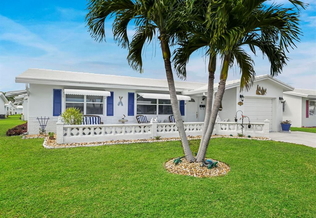 Photo of 505 SW 18th Street, Boynton Beach, FL 33426 (MLS # R10727620)