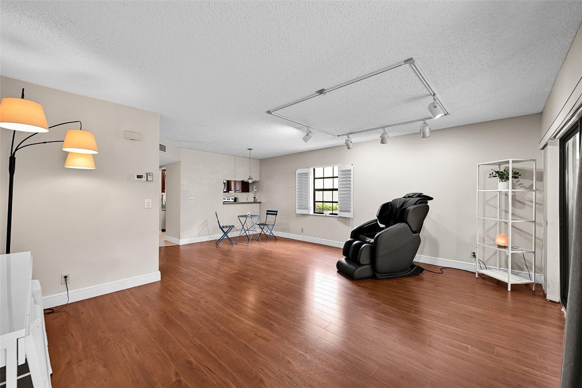 Embassy Square - Residential