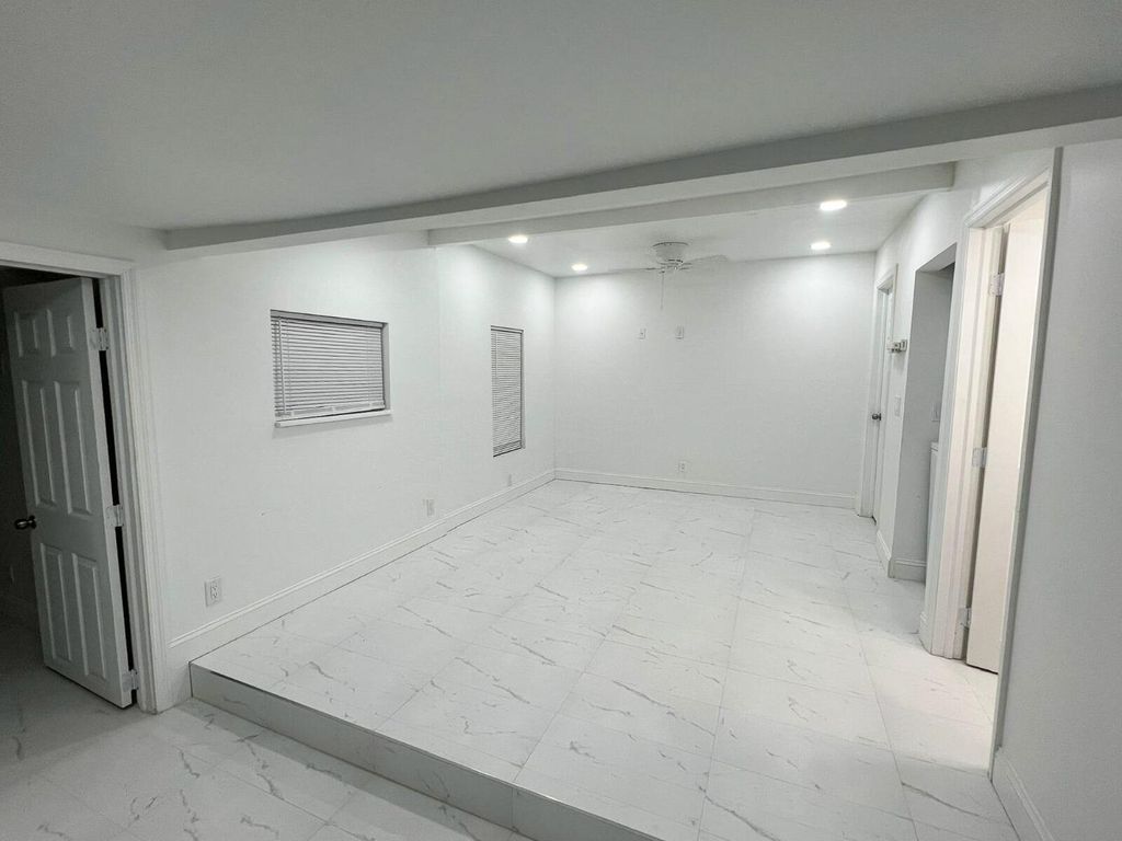 Photo of 513 S J St #2, Lake Worth Beach, FL 33460 (MLS # R11072848)