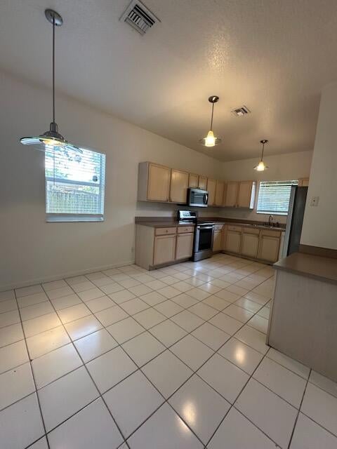 Photo of 1731 Lavue Avenue, Lake Worth Beach, FL 33460 (MLS # B26016340)