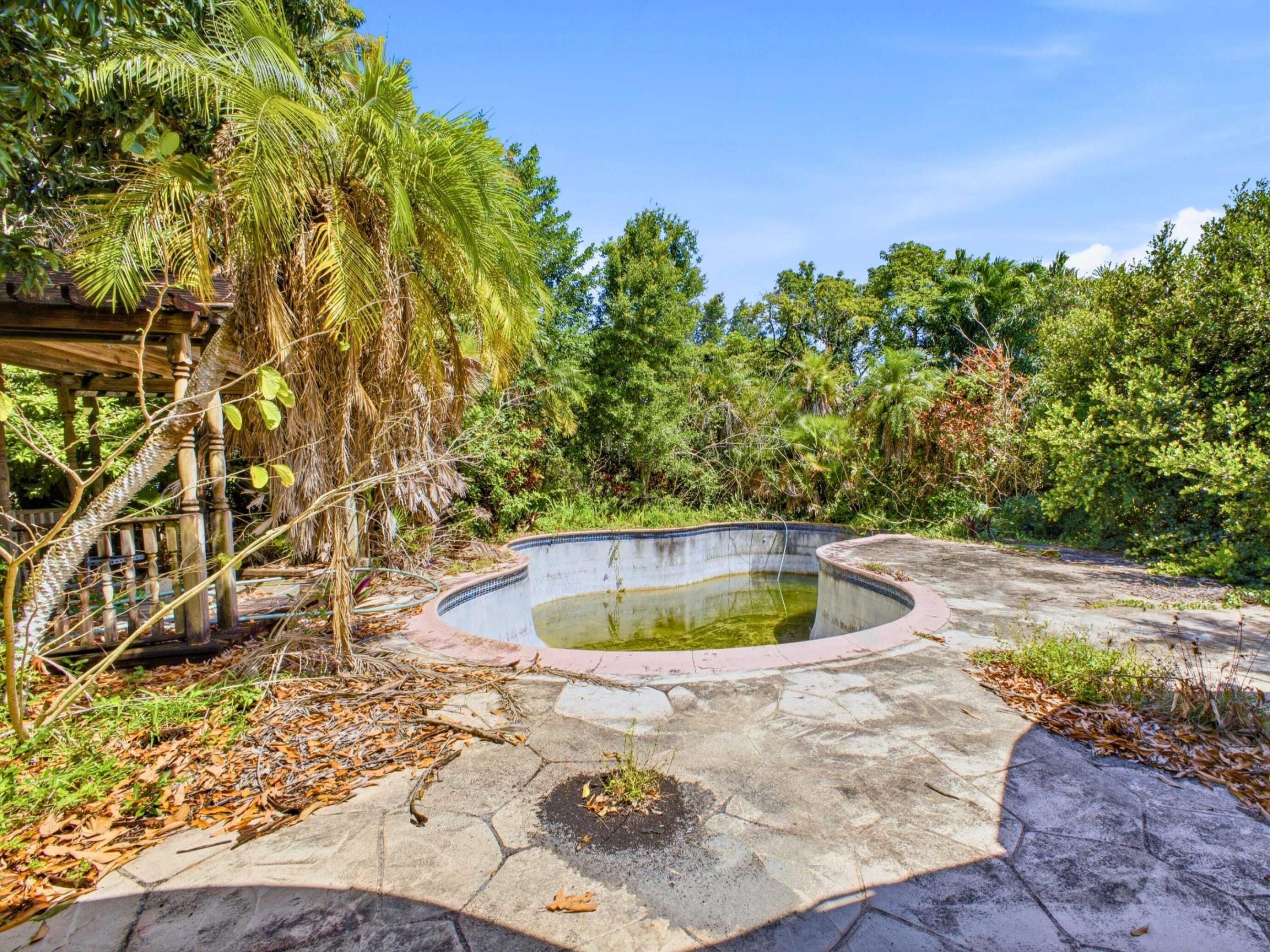 DEER RUN SPRINGS - Residential