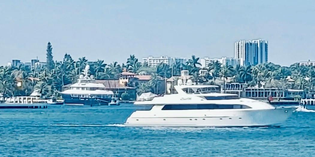 ISLA BAHIA - Residential