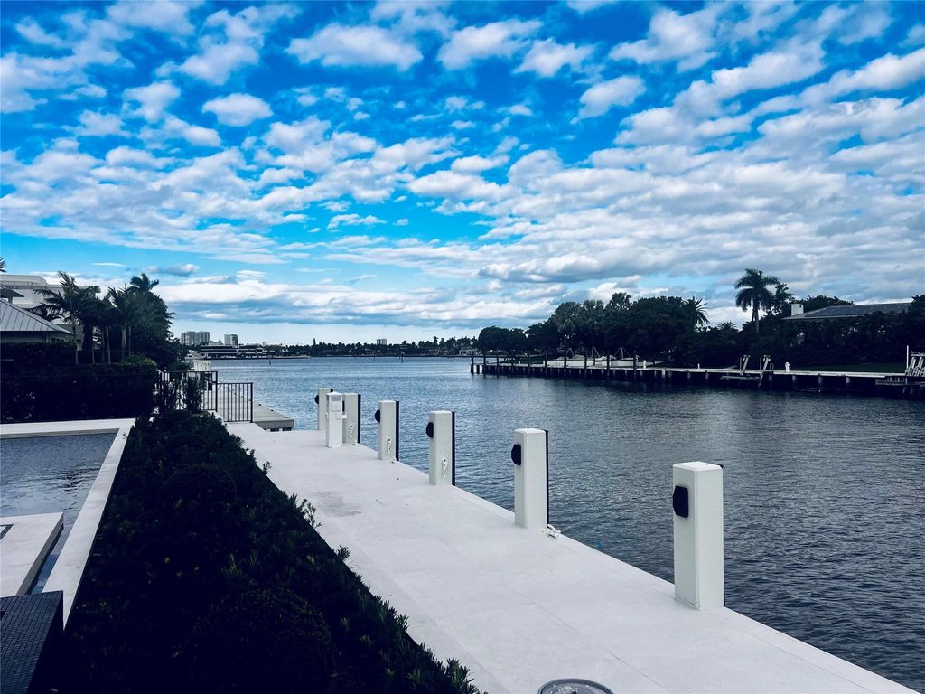 Photo of 23 Isla Bahia Dr, Fort Lauderdale, FL 33316 (MLS # F10530624)