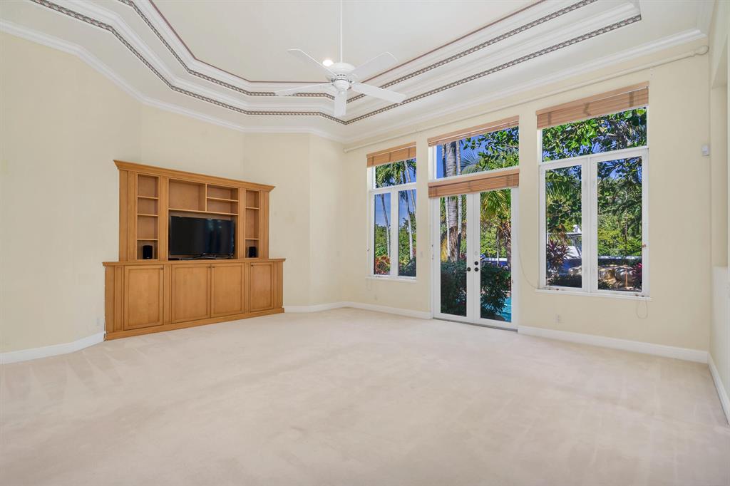 HARBOUR ISLES - Residential