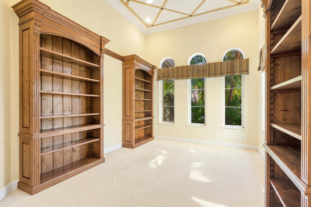 HARBOUR ISLES - Residential