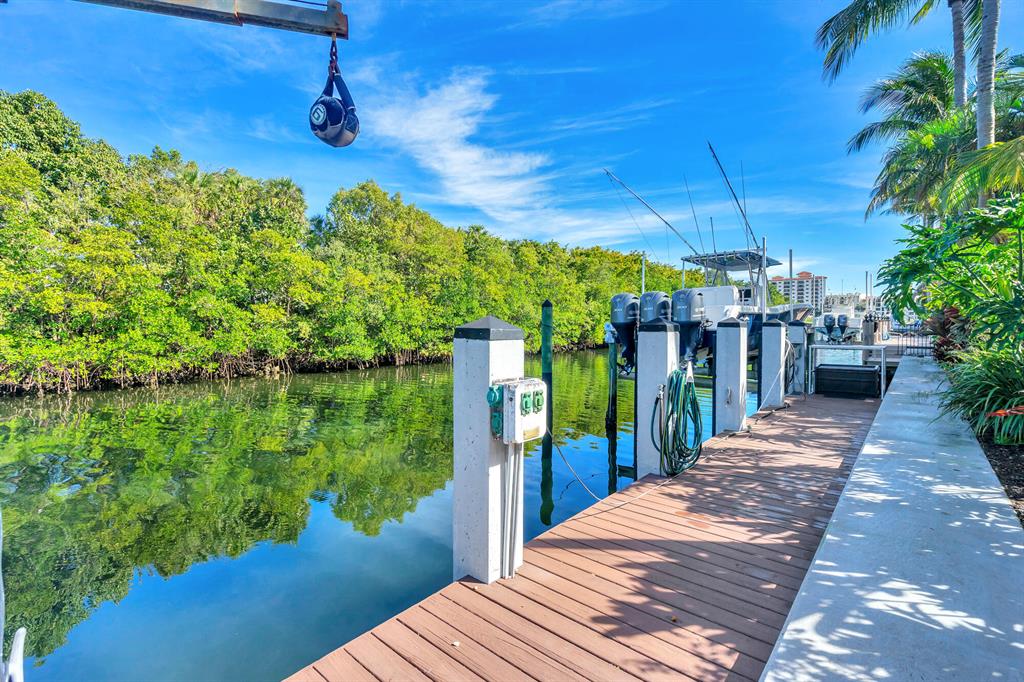 HARBOUR ISLES - Residential