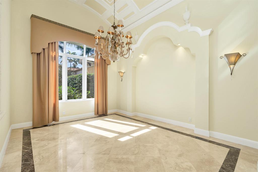 HARBOUR ISLES - Residential