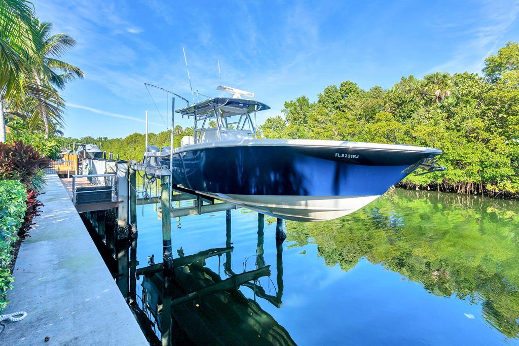 HARBOUR ISLES - Residential